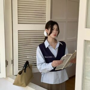 AM家 學院風 針織背心 + 襯衫 兩件套